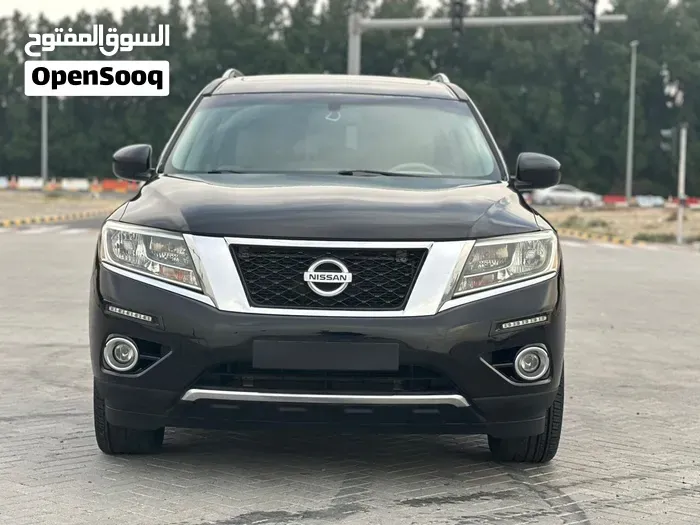 Nissan Pathfinder 2013 photo 2
