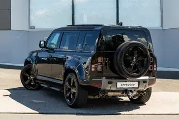 Land Rover Defender 2023 photo 3