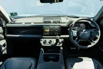 Land Rover Defender 2023 photo 5