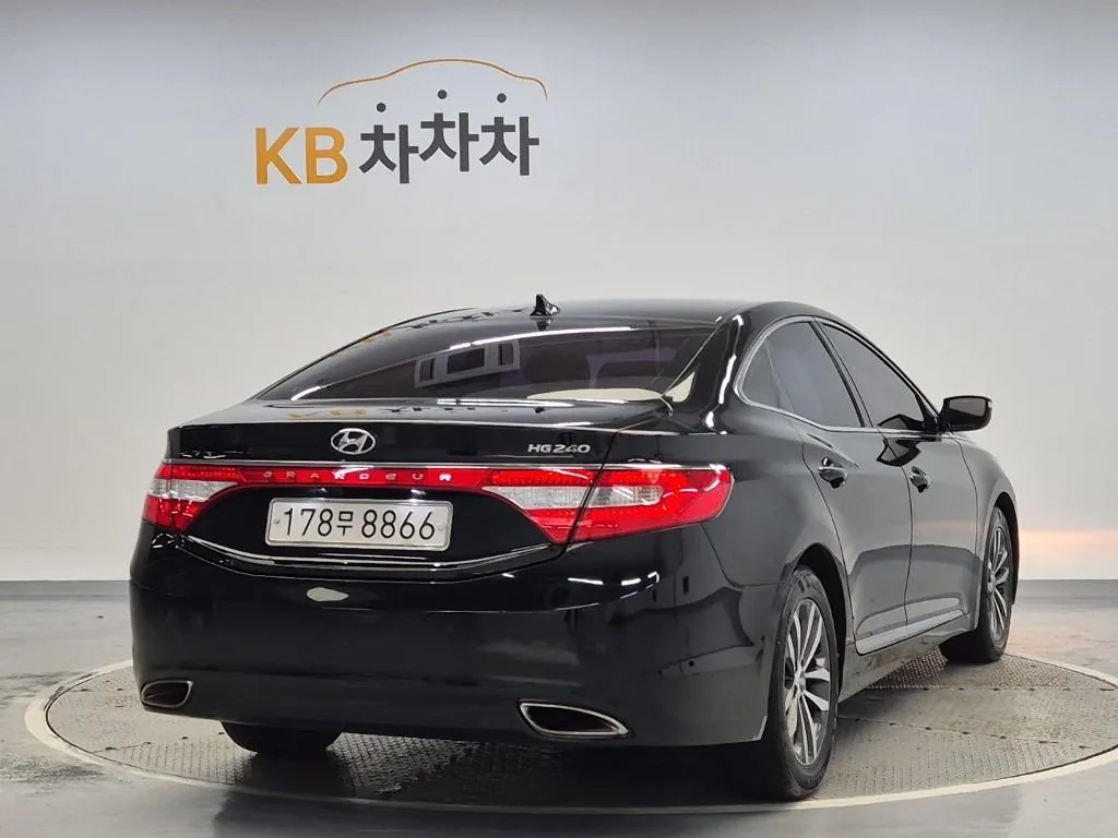 Hyundai Grandeur 2012 photo 3