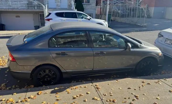 Honda Civic 2011 photo 2
