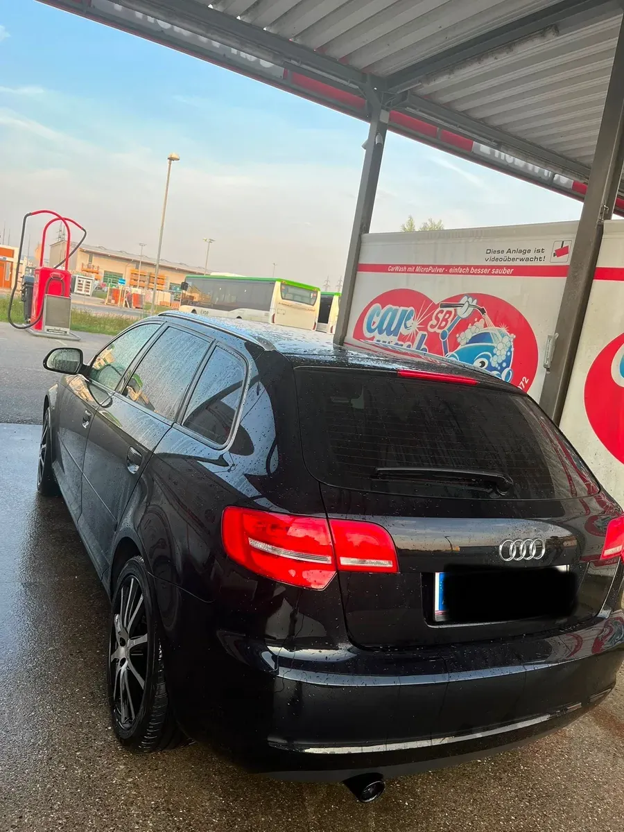 Audi A3 2010 photo 2