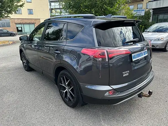 Toyota Rav4 2018 photo 2