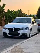 BMW 3Series 2018 photo 2