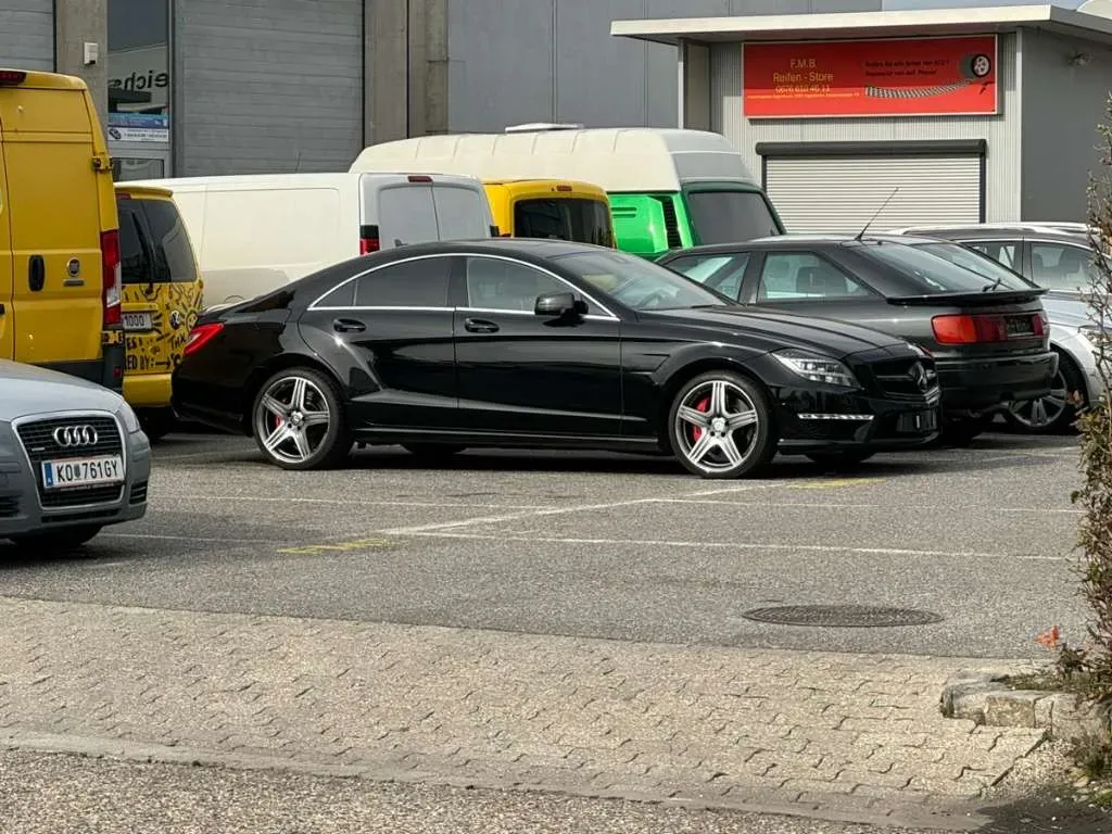Mercedes-Benz Cls-Class