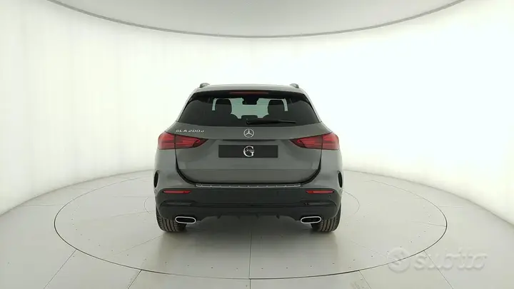 Mercedes-Benz Gla 2026 photo 4