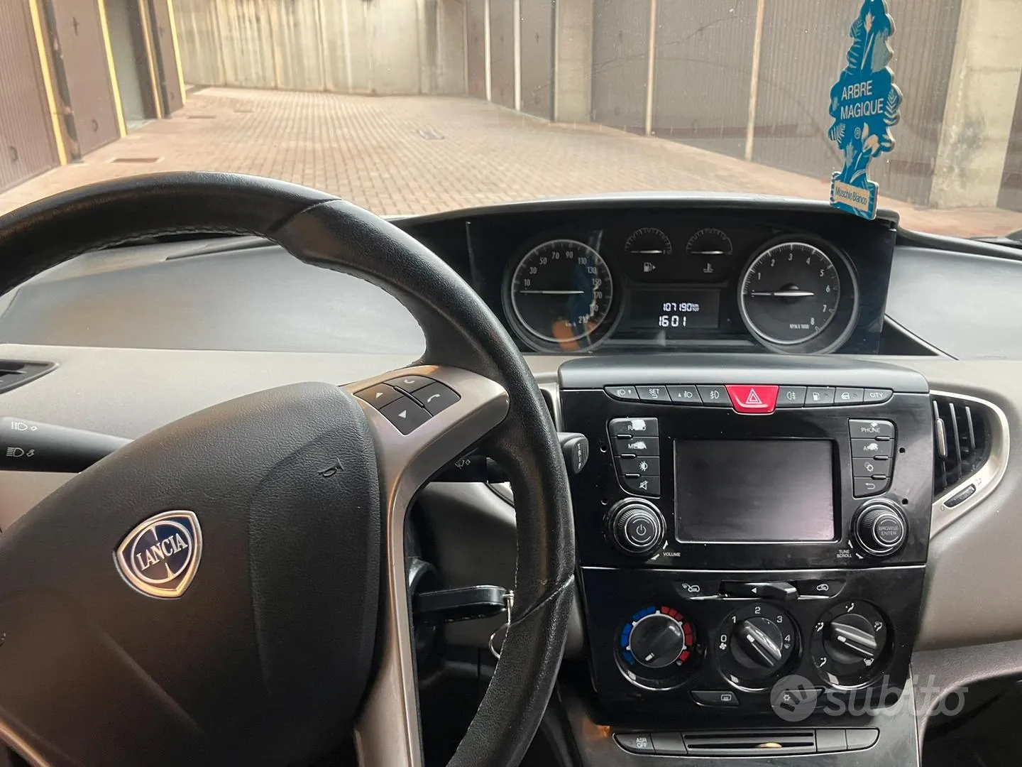Lancia Ypsilon 2017 photo 4