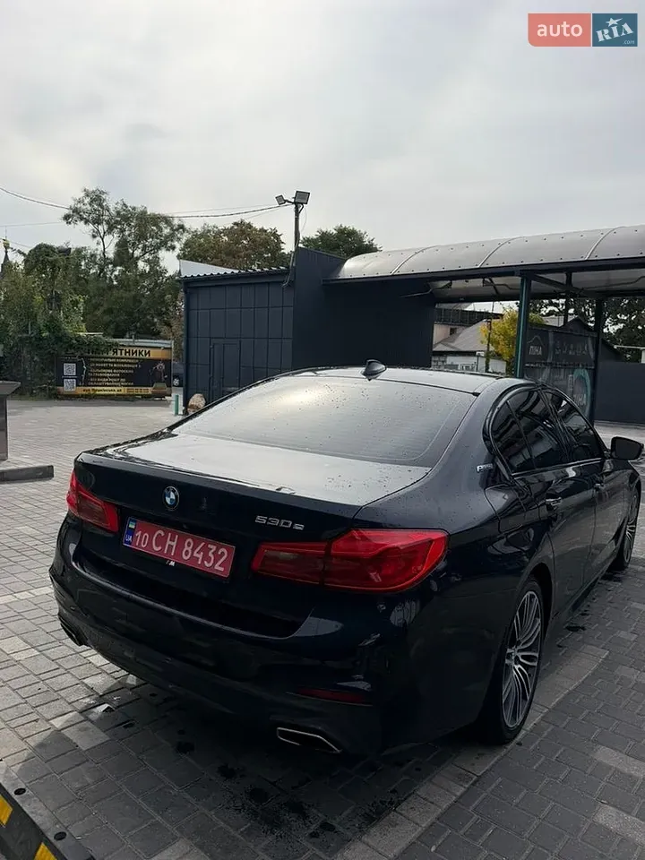 BMW 5 Series 2018 photo 3
