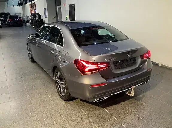Mercedes-Benz A 200 D 2021 photo 5