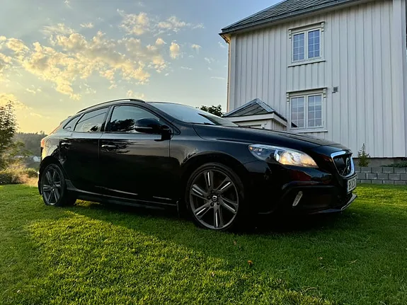Volvo V40 Cross Country 2014 photo 4