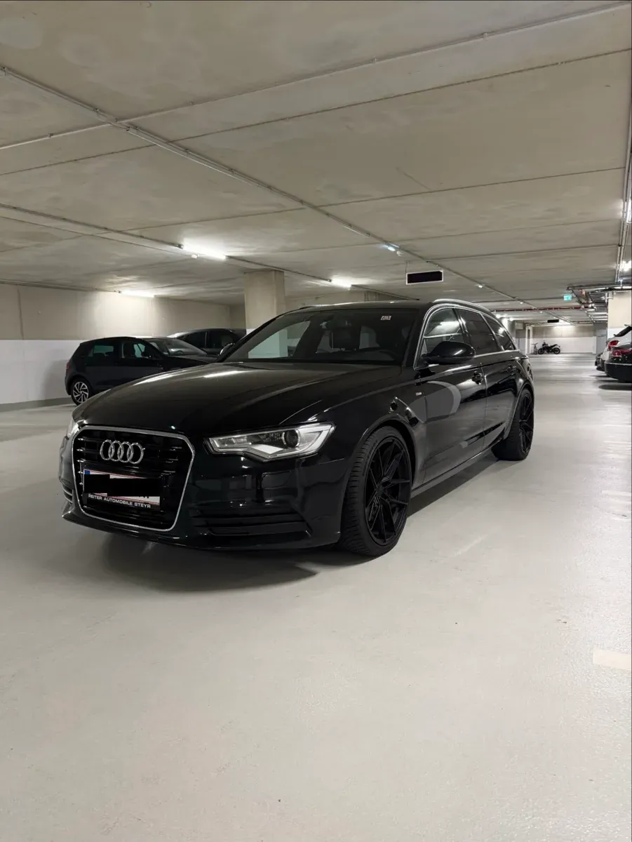Audi A6 Avant 2012 photo 2