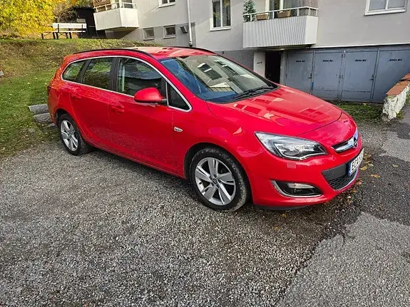 Opel Astra 2014 photo 3