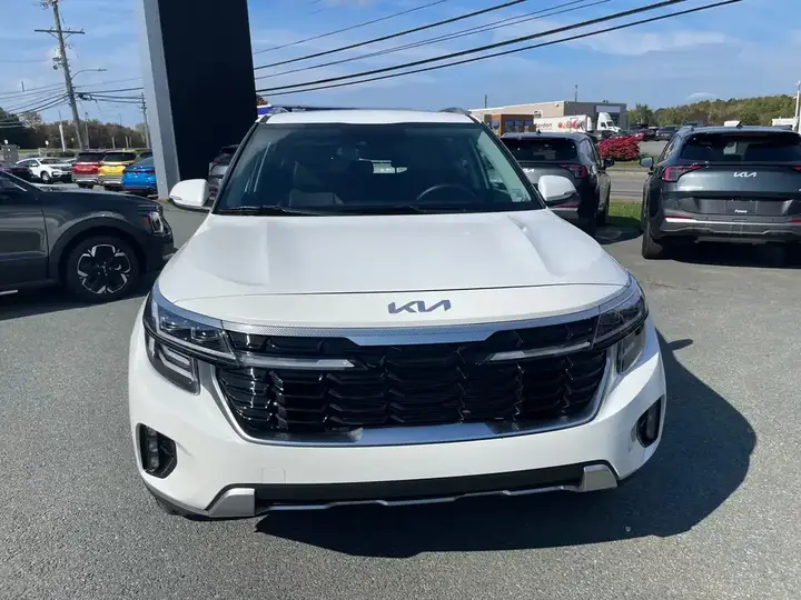 Kia Seltos 2026 photo 2