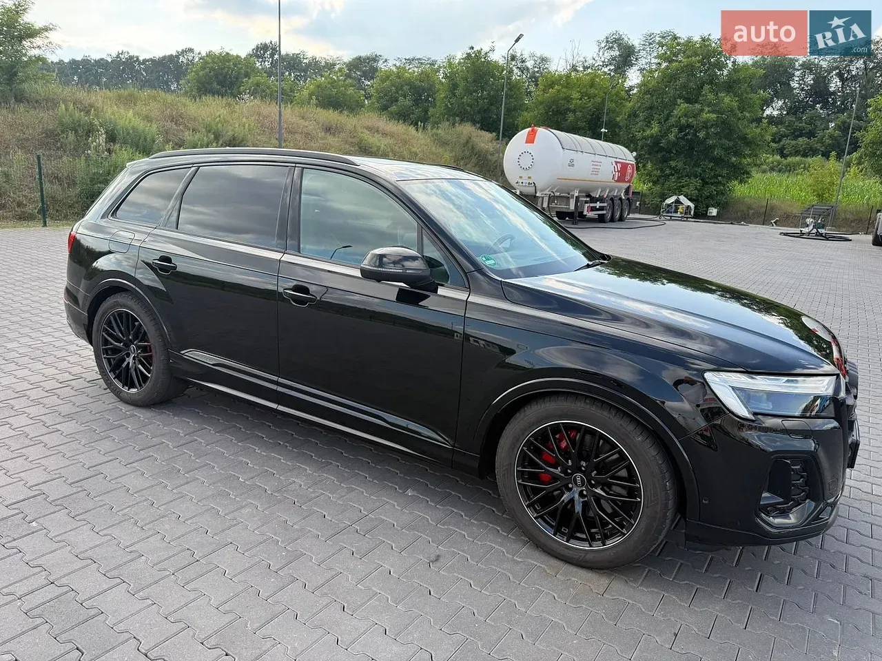 Audi Q7 2024 photo 5