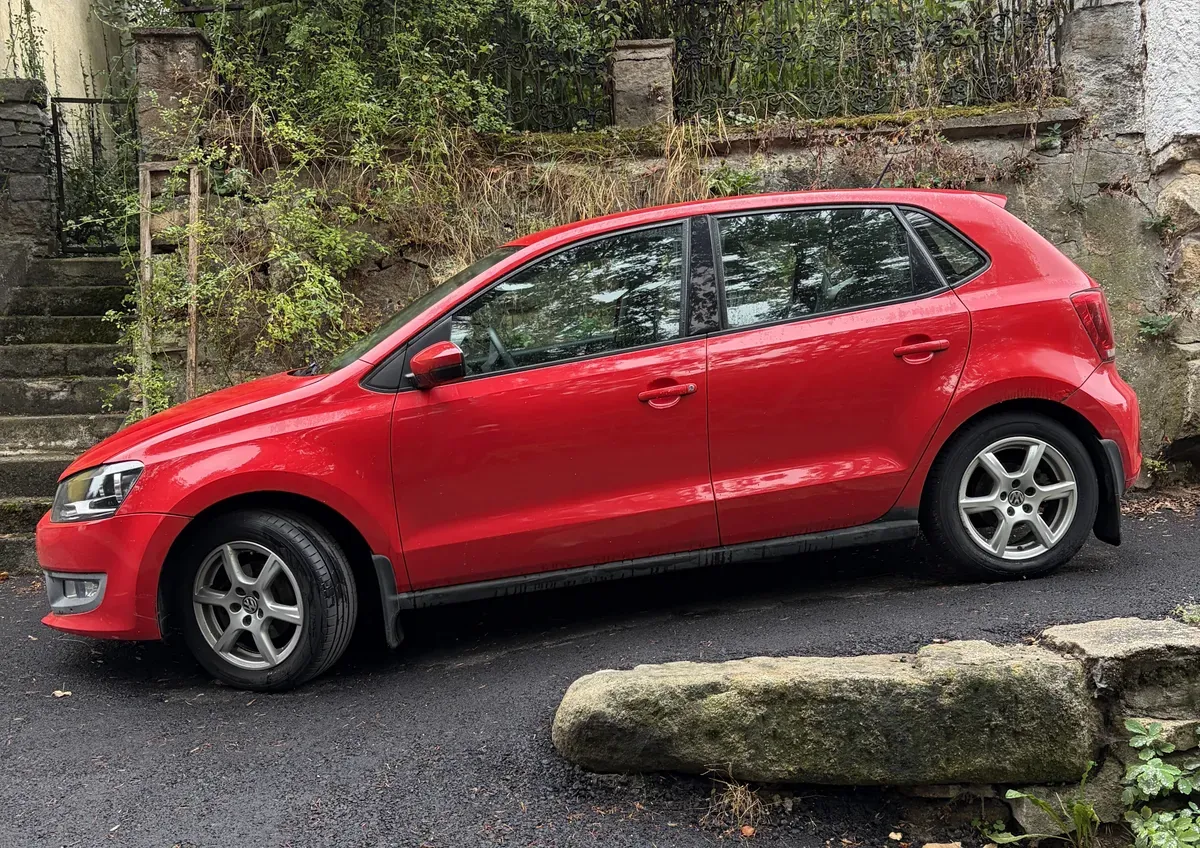 Volkswagen Polo 2010 photo 3