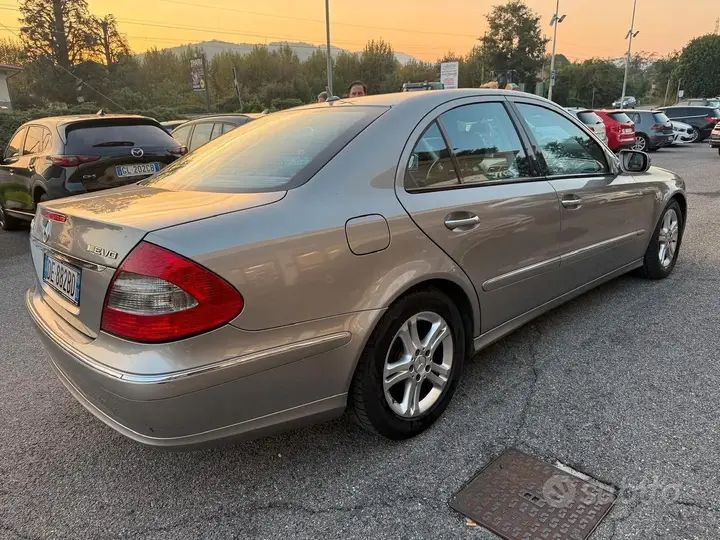 Mercedes-Benz E 220 Cdi 2006 photo 4