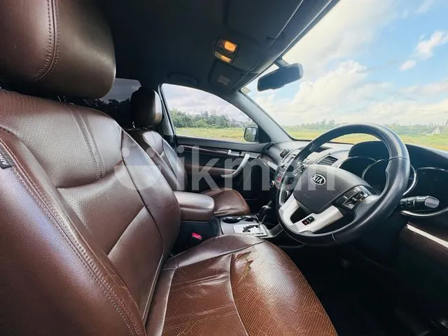 Kia Sorento 2012 photo 2
