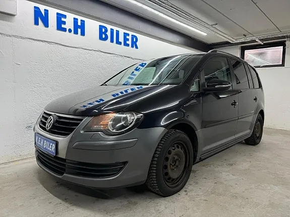 Volkswagen Touran 2010 photo 2