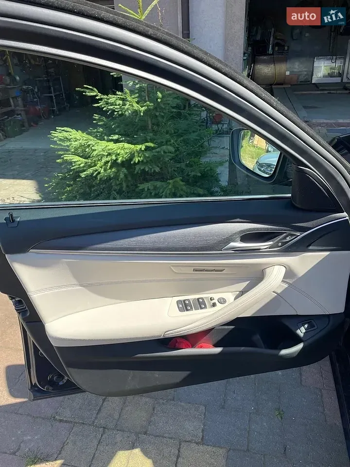 BMW 5 Series 2022 photo 3