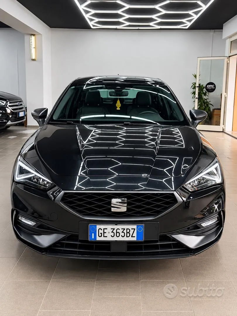 Seat Leon 2025 photo 2