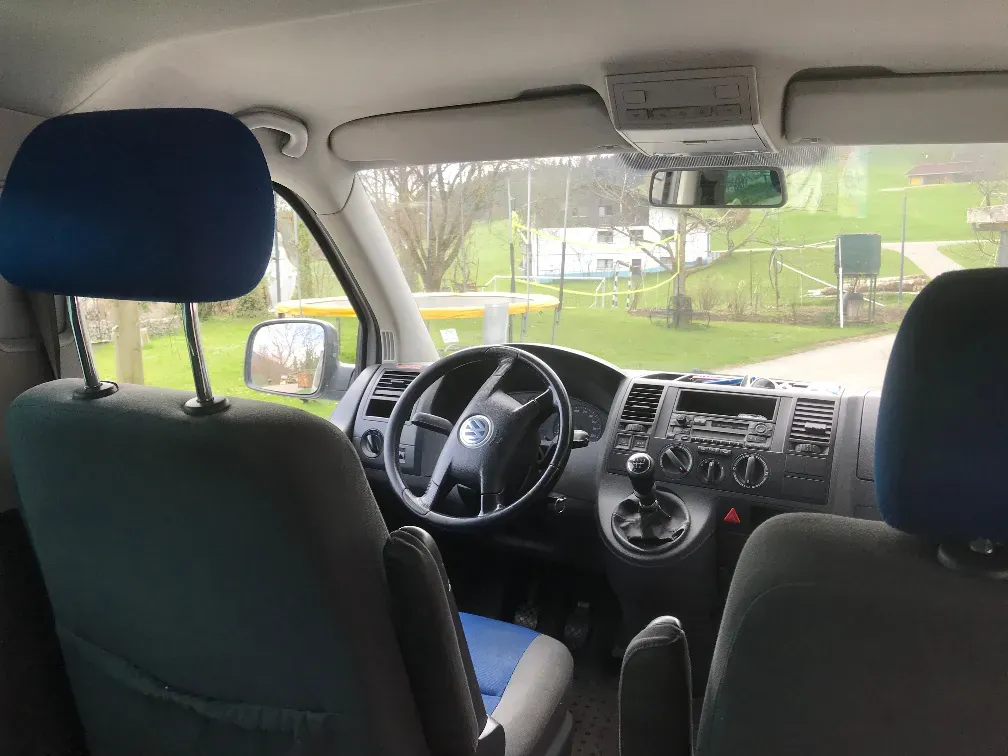 Volkswagen T5 2005 photo 3