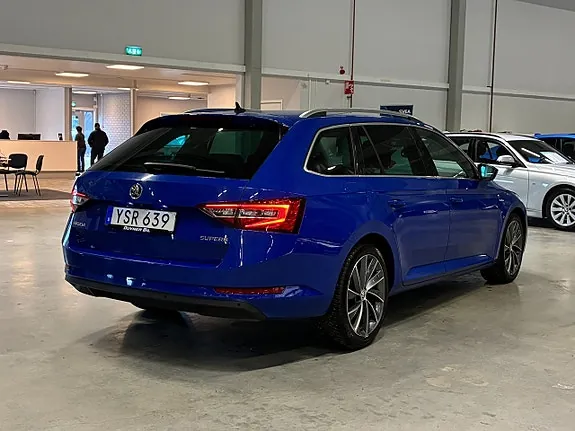 Skoda Superb 2019 photo 3