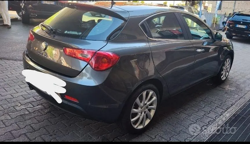 Alfa Romeo Giulietta 2014 photo 4