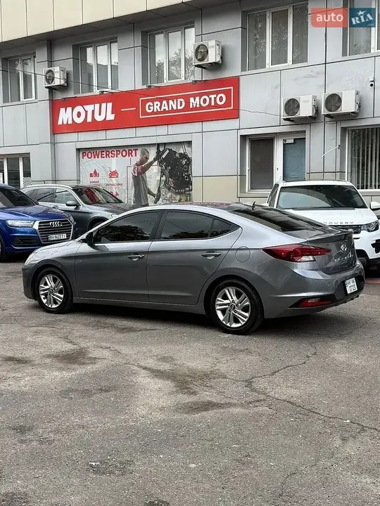 Hyundai Elantra 2018 photo 5