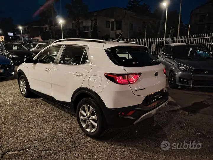 Kia Stonic 2018 photo 5