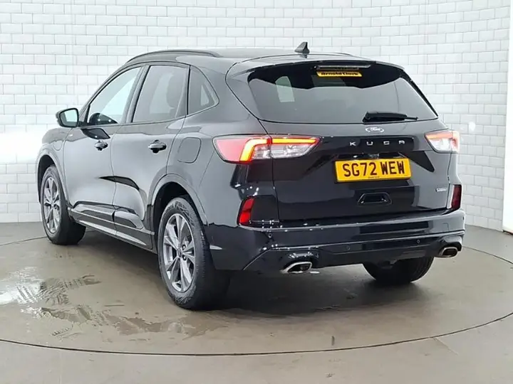 Ford Kuga 2022 photo 2