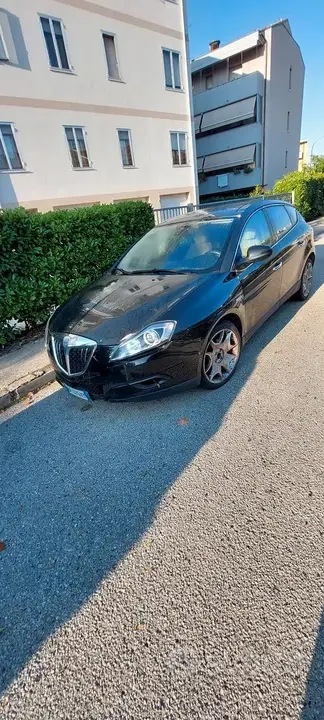 Lancia Delta 2008 photo 2