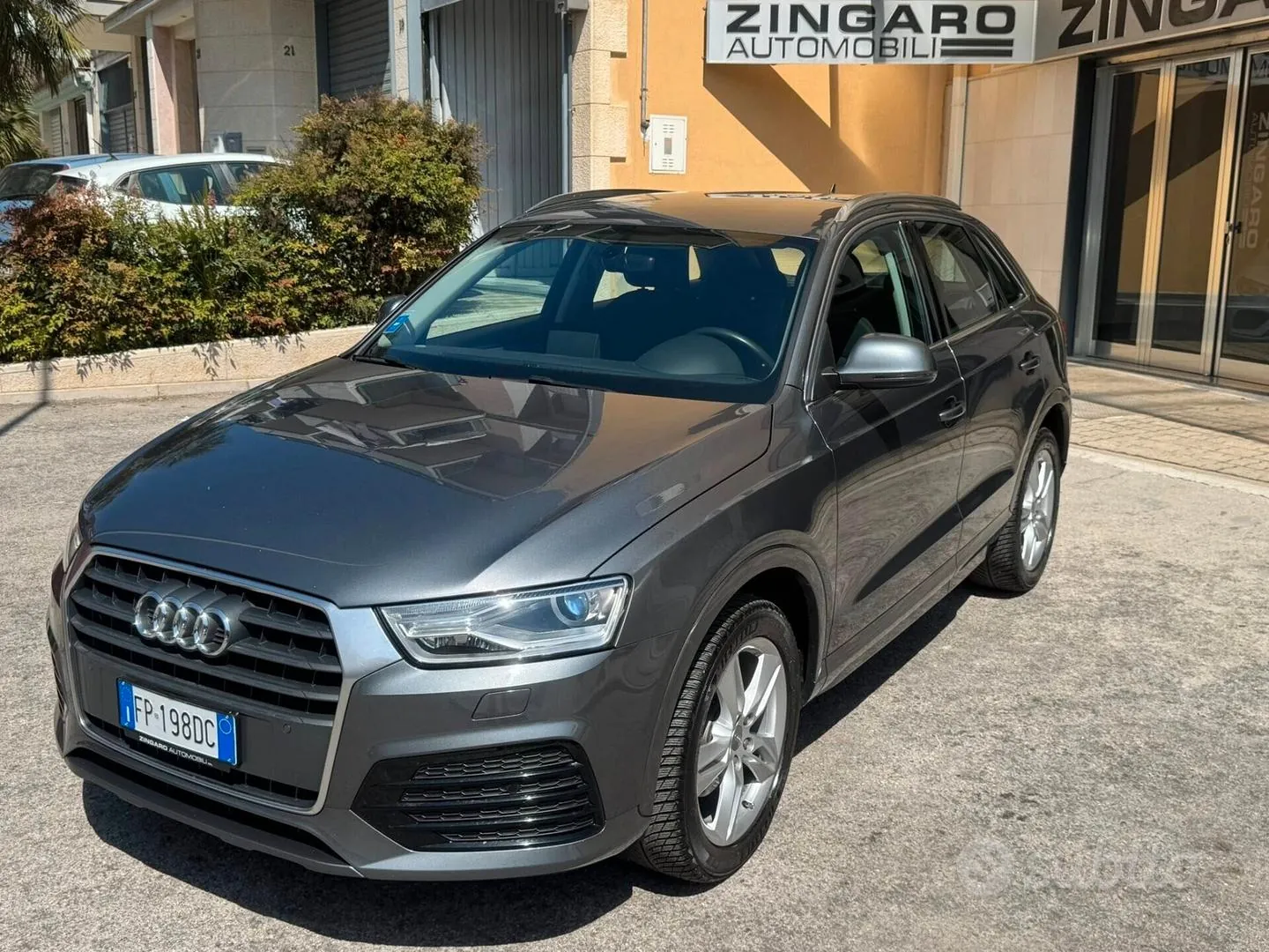 Audi Q3 2018 photo 3