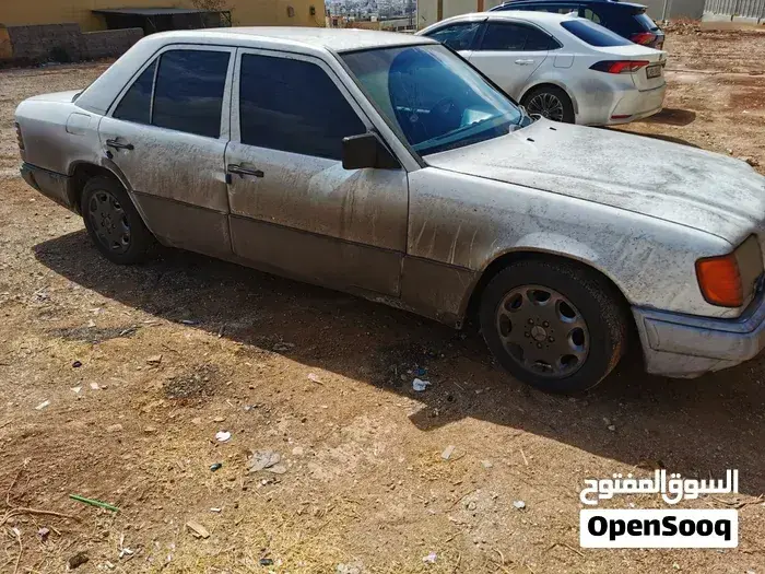 Mercedes-Benz E-Class 1995 photo 2