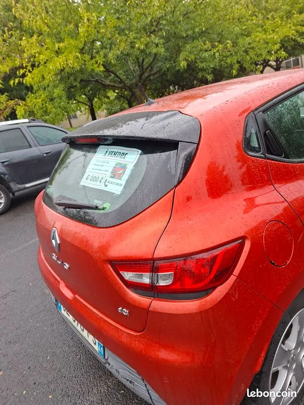 Renault Clio 2013 photo 2