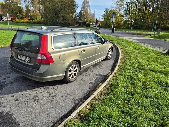 Volvo V70 2012 photo 3