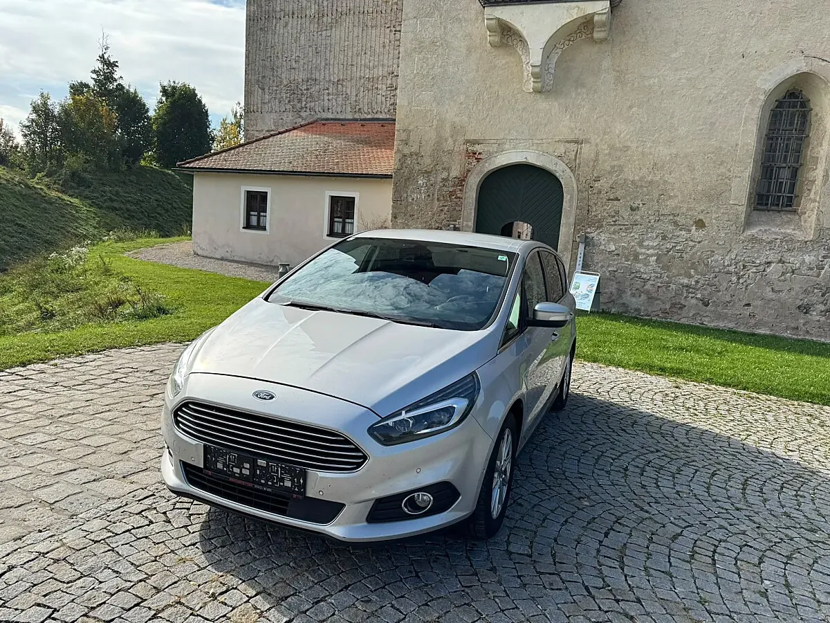 Ford S-Max 2017 photo 2