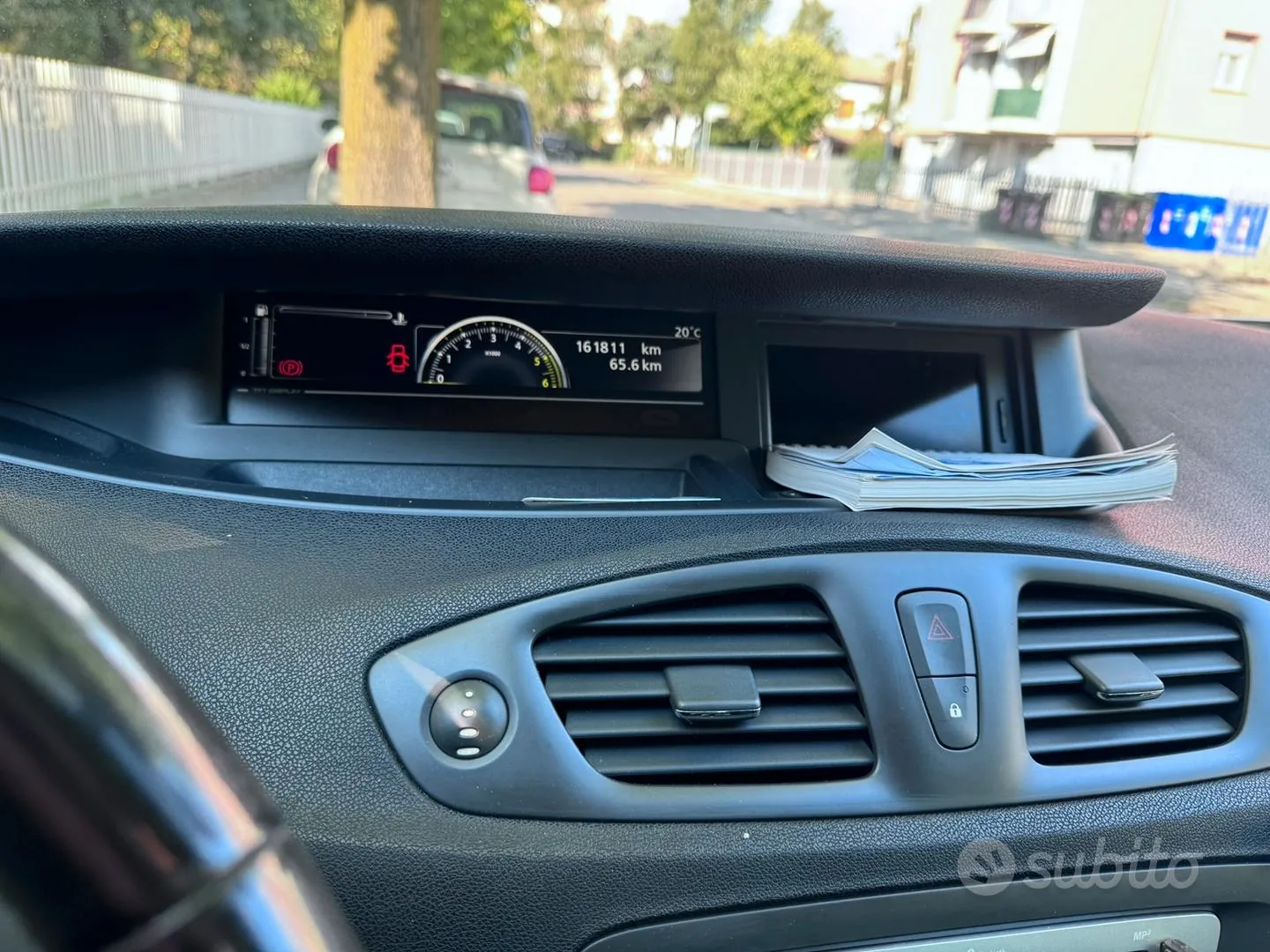 Renault Scenic 2016 photo 3