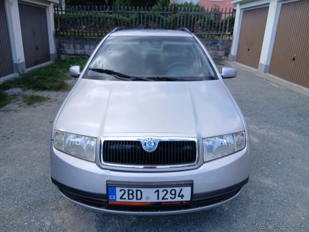 Skoda Fabia 2003 photo 2