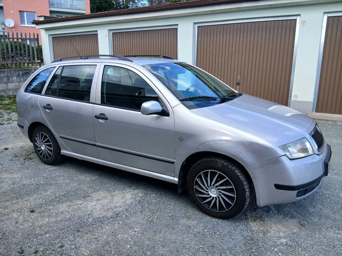 Skoda Fabia 2003 photo 3