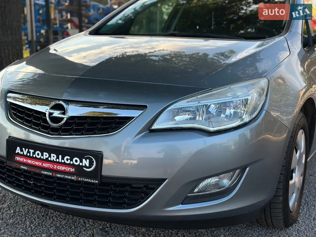 Opel Astra 2011 photo 5