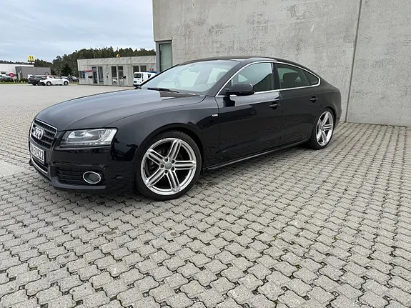 Audi A5 2010 photo 2