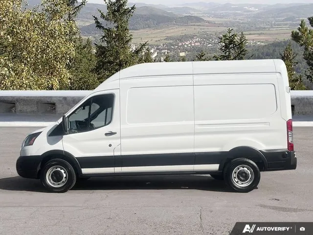 Ford Transit 2025 photo 2