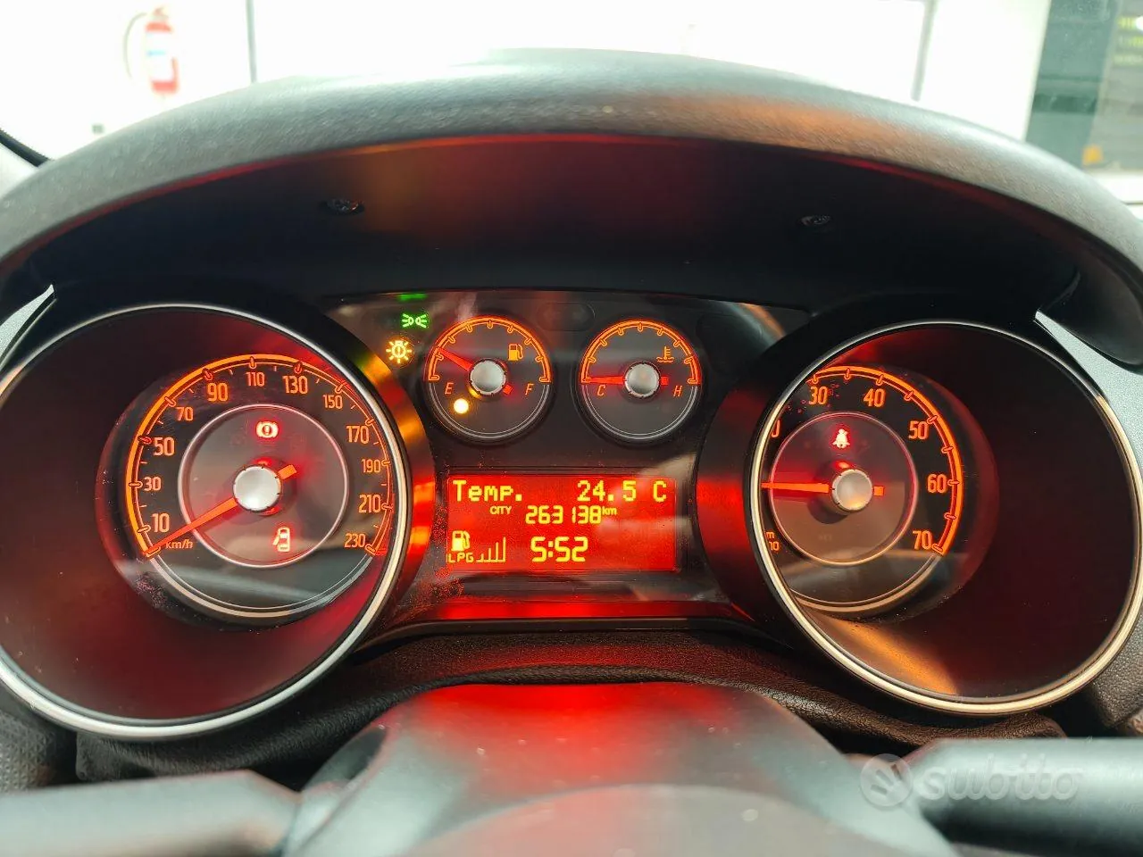 Fiat Punto 2016 photo 4