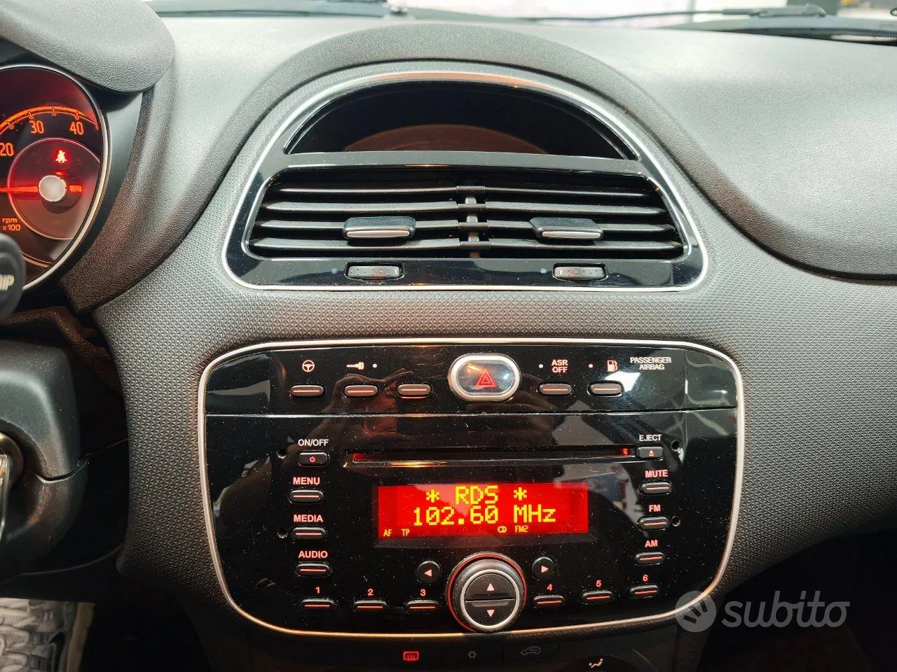 Fiat Punto 2016 photo 5