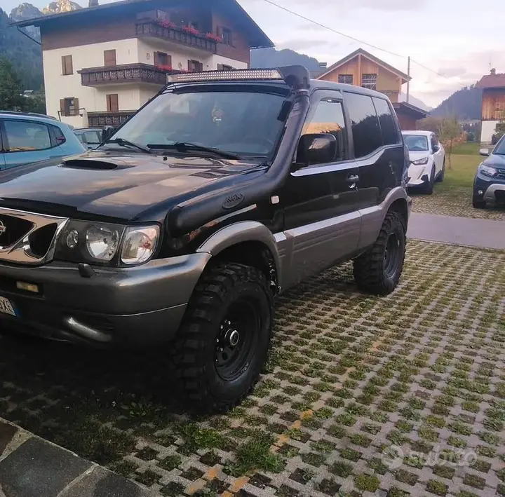Nissan Terrano Ii 2000 photo 2