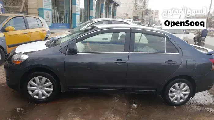 Toyota Yaris 2008 photo 2
