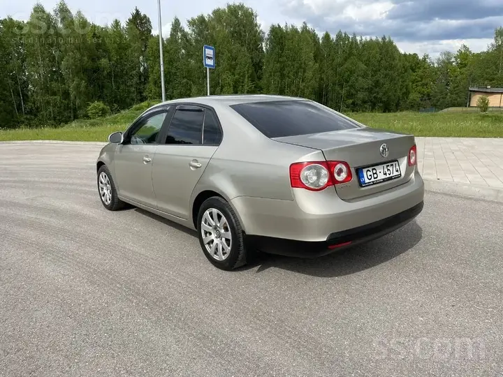 Volkswagen Jetta 2006 photo 4