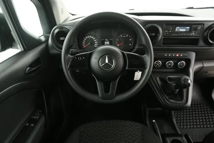 Mercedes-Benz Citan 2023 photo 2