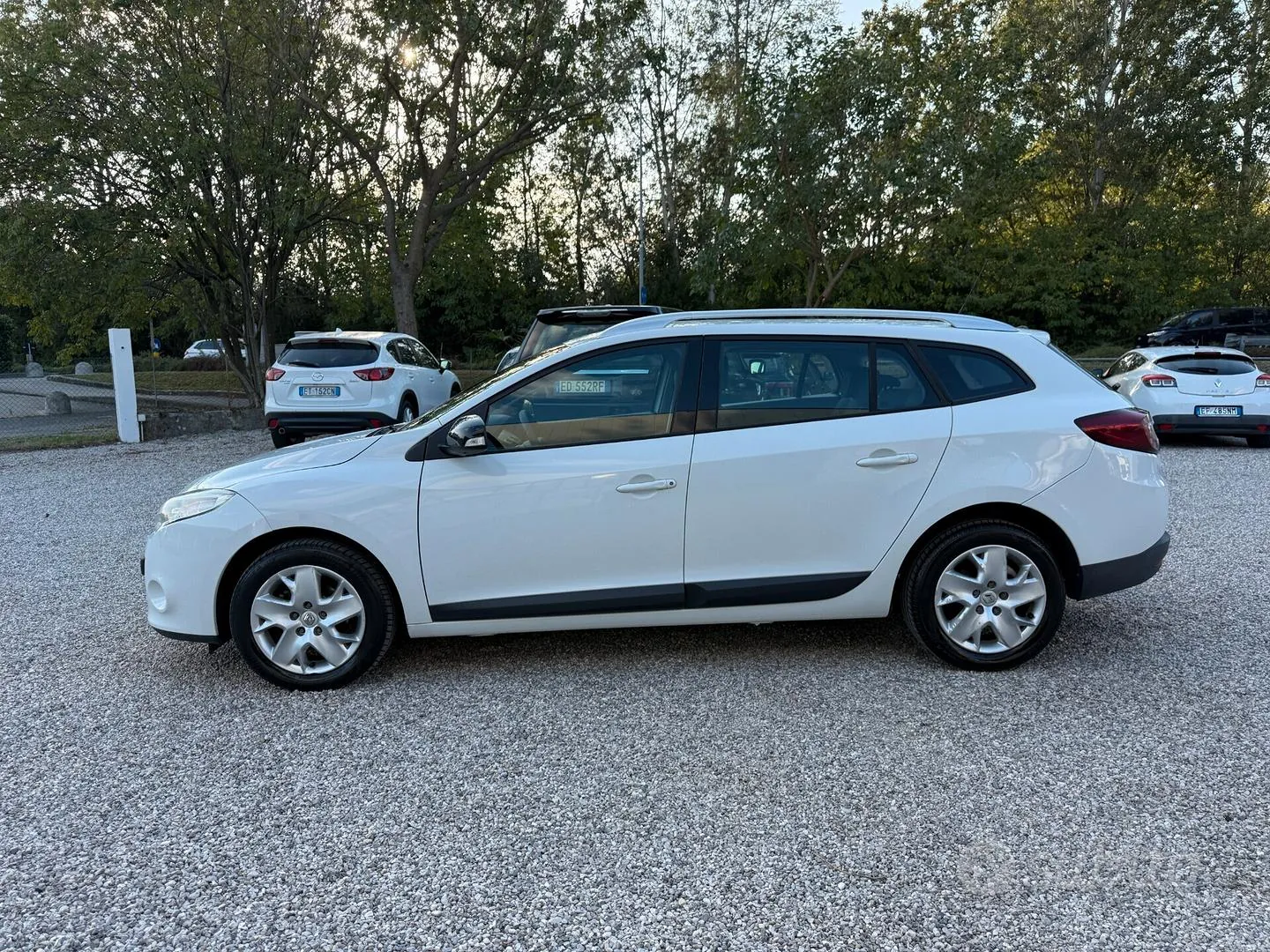 Renault Megane 2011 photo 4