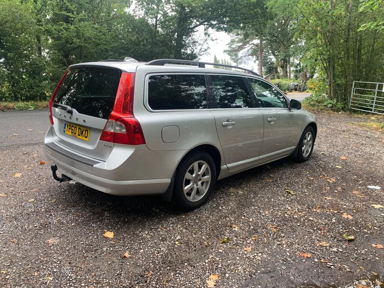 Volvo V70 2010 photo 5